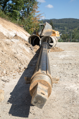 13_BrueckeNi_Bohrungen2