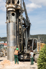61_BrueckeNi_Bohrungen2