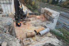47_BrueckeNi_Bohrungen3